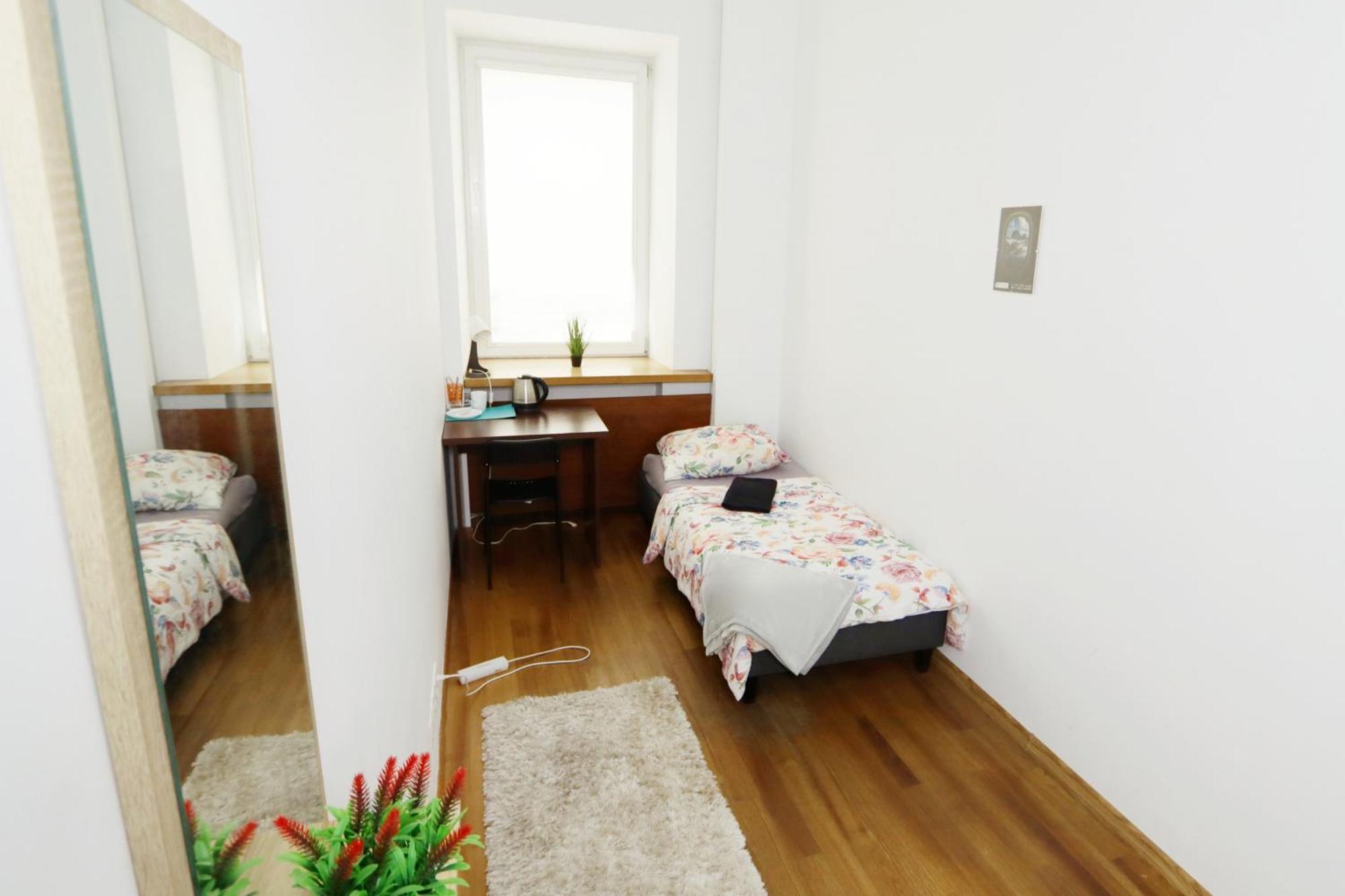 Fantastic Waw - C19 A Apartment